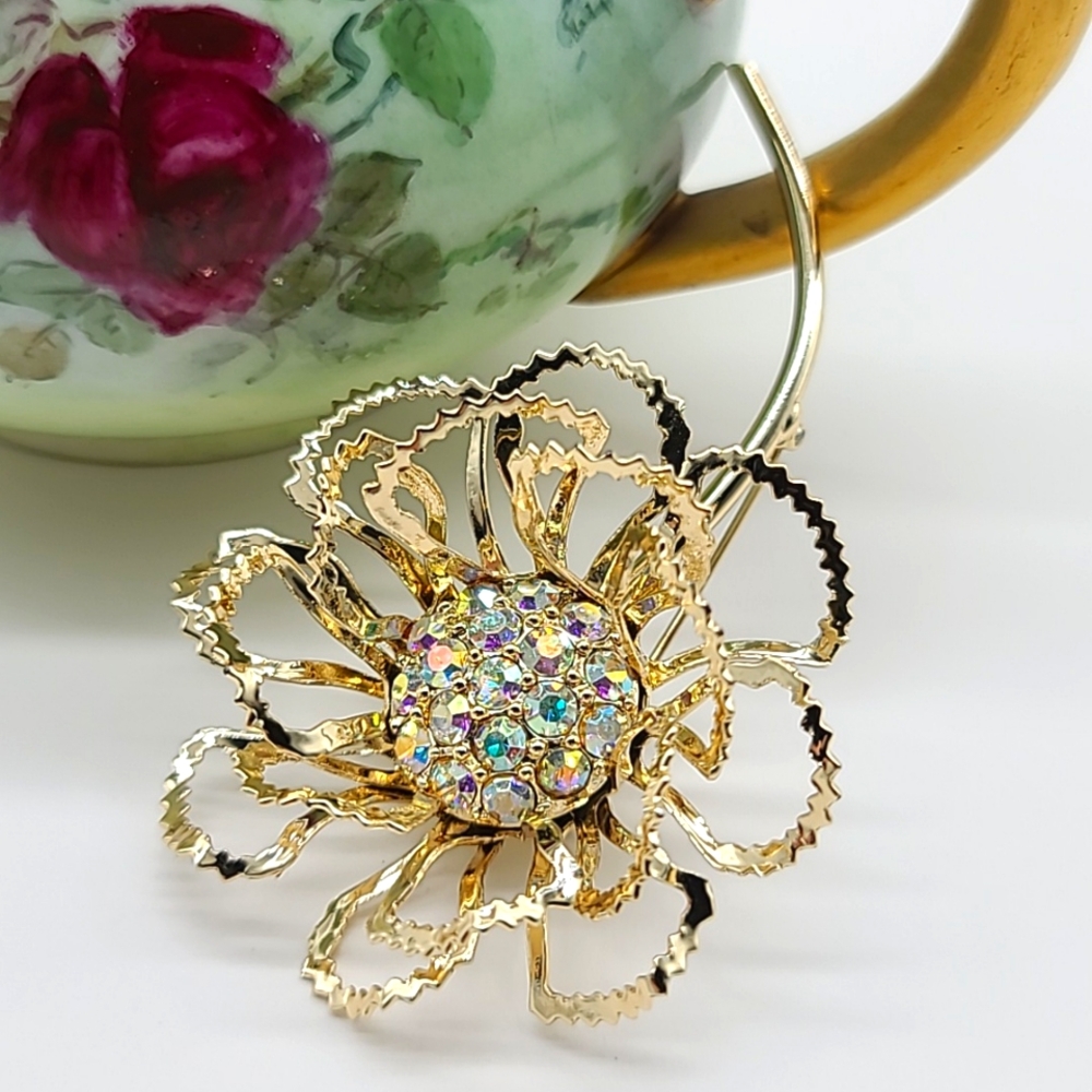 Stunning! 1970'S Sarah Coventry Aurora Borealis Mid-Century Modern Flower Brooch